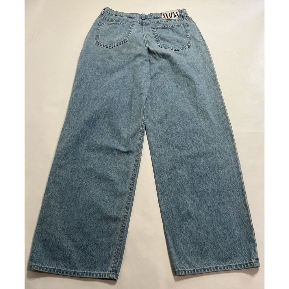 Mother Snacks The Pleated Fun Dip Puddle Jeans in Just a Nibble - Picture 5 of 7